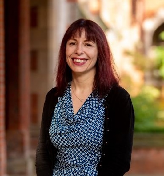 Portrait of Dr Rebecca Loader