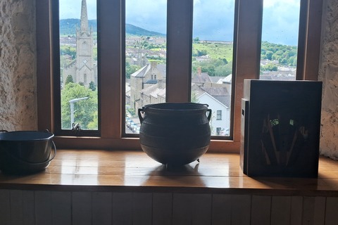 Bowls on shelf in Newry museum